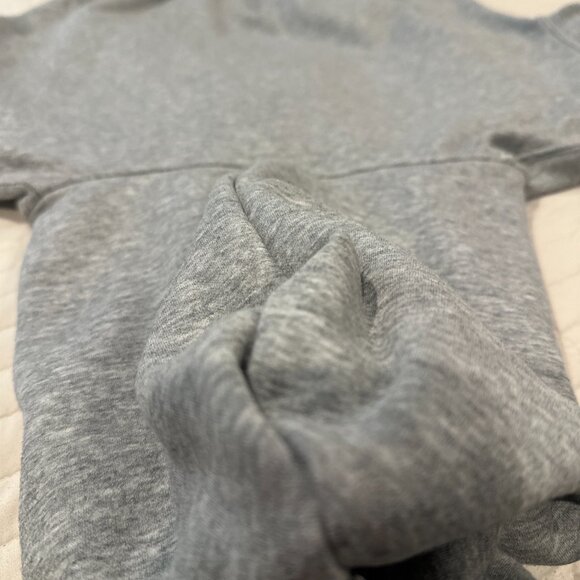 Fabuletics Sweatshirt Hoodie - Picture 9 of 9